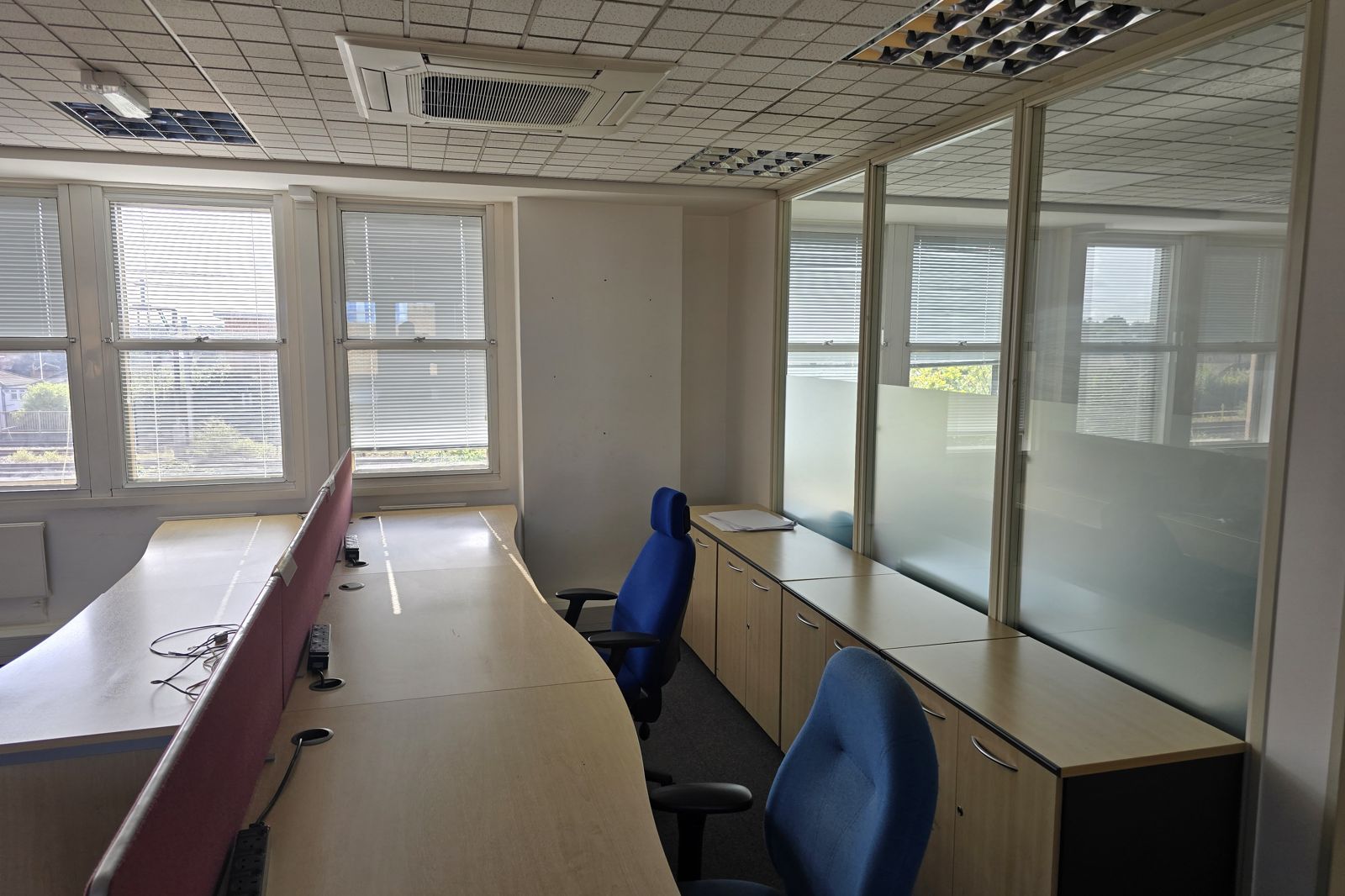 Open plan office floor recorded at lease end for a dilapidations claim