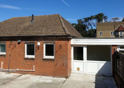 Subsidence Foreseen, Then Claimed: An Island Bungalow